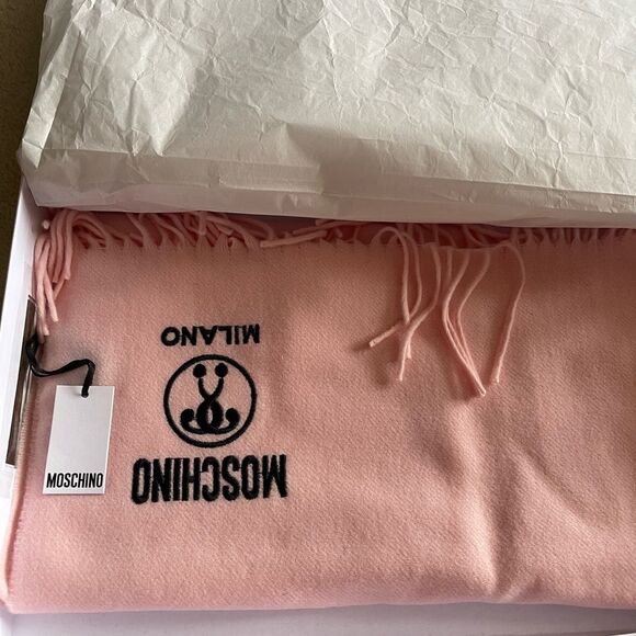 Moschino Pink Scarf with Black Logo - Picture 1 of 2